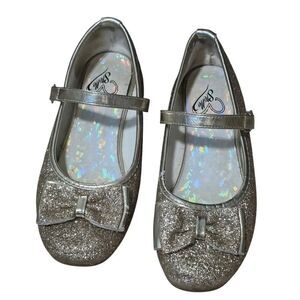 Stelle Glittery Gold Dress Shoes With Bow